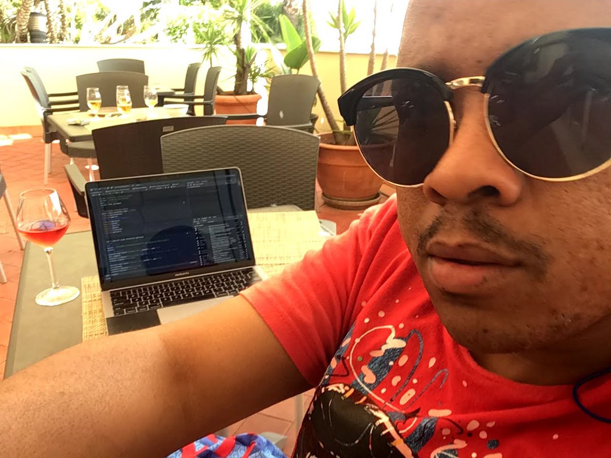 Itumeleng_M's tweet photo. For #BlackBotanistsAtWork, I wanted to share what I do.A portion of my work is spent in 🔬 , but a mich bigger part is spent doing R and writing. Check out the panel discussion for #BlackBotanistsWeek2021. Share a link below to your published works #BlackAndPublished 👩🏾‍🔬👨🏾‍🔬👨🏿‍💻👩🏾‍💻 https://t.co/wumFHW3tg6