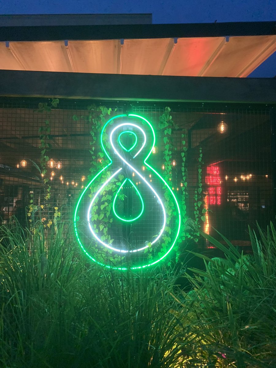 First networking event in my new #medcomms role thanks to <a href="/AusMedWriters/">AMWA</a> tonight, had a great time!
And kept up the chemistry reputation of first to arrive, last to leave 😅 #ozchem #scicomm