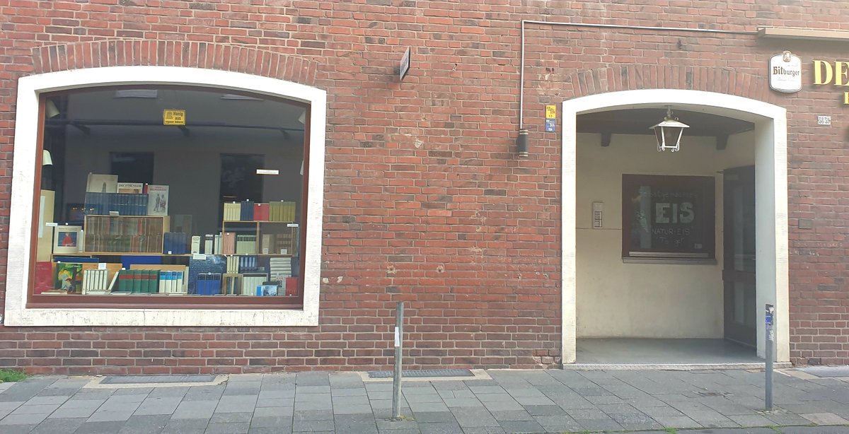 SHARPorg's tweet image. We&apos;re off for a books and ice-cream (@sharpicecream) break #MovingTexts2021 #SHARP2021