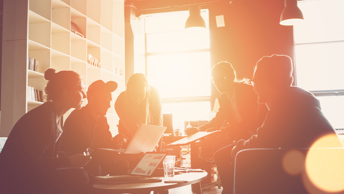 Vaikka kasvuyrityksistä suuri osa sijaitsee Uudellamaalla, on myös harvemmin asutuilla alueilla niille edellytyksiä, kertovat Mira Kuussaari ja <a href="/PartaneJussi/">Jussi Partanen</a> Tieto&amp;trendit-artikkelissa.
#tietotrendit #kasvuyritys #talous #yritykset #työpaikat
stat.fi/tietotrendit/a…