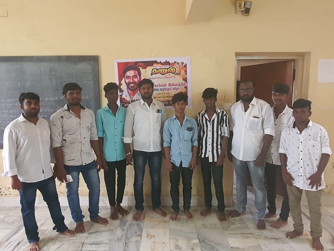 DhanushAnanddfc's tweet photo. 😍🔥இளைய சூப்பர் ஸ்டார் தனுஷ் 🤩அண்ணாவின் பிறந்தநாளை முன்னிட்டு💯🤗 உதவும் கரங்கள் இல்லத்தில் 🔥தச்சைப்பகுதி தொண்டரணி 🔥தனுஷ் ரசிகர் மன்றம் 😌சார்பாக உணவு வழங்கும் விழா நடை பெற்றது..❤️😍
@dhanushkraja
@Nellai__Dfc @Thachaidfc_04
#D43FirstLook
#DhanushBirthday https://t.co/AthgdZfsdU