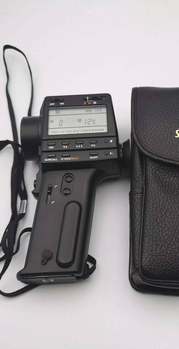 fhernand's tweet photo. @SimonFor Would you also sell a cap for this spot meter (Sekonic dual spot F L-778)? https://t.co/veVQjmiVY4