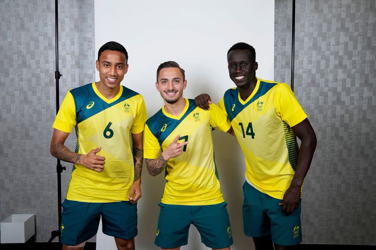 Thomas Deng tweet media