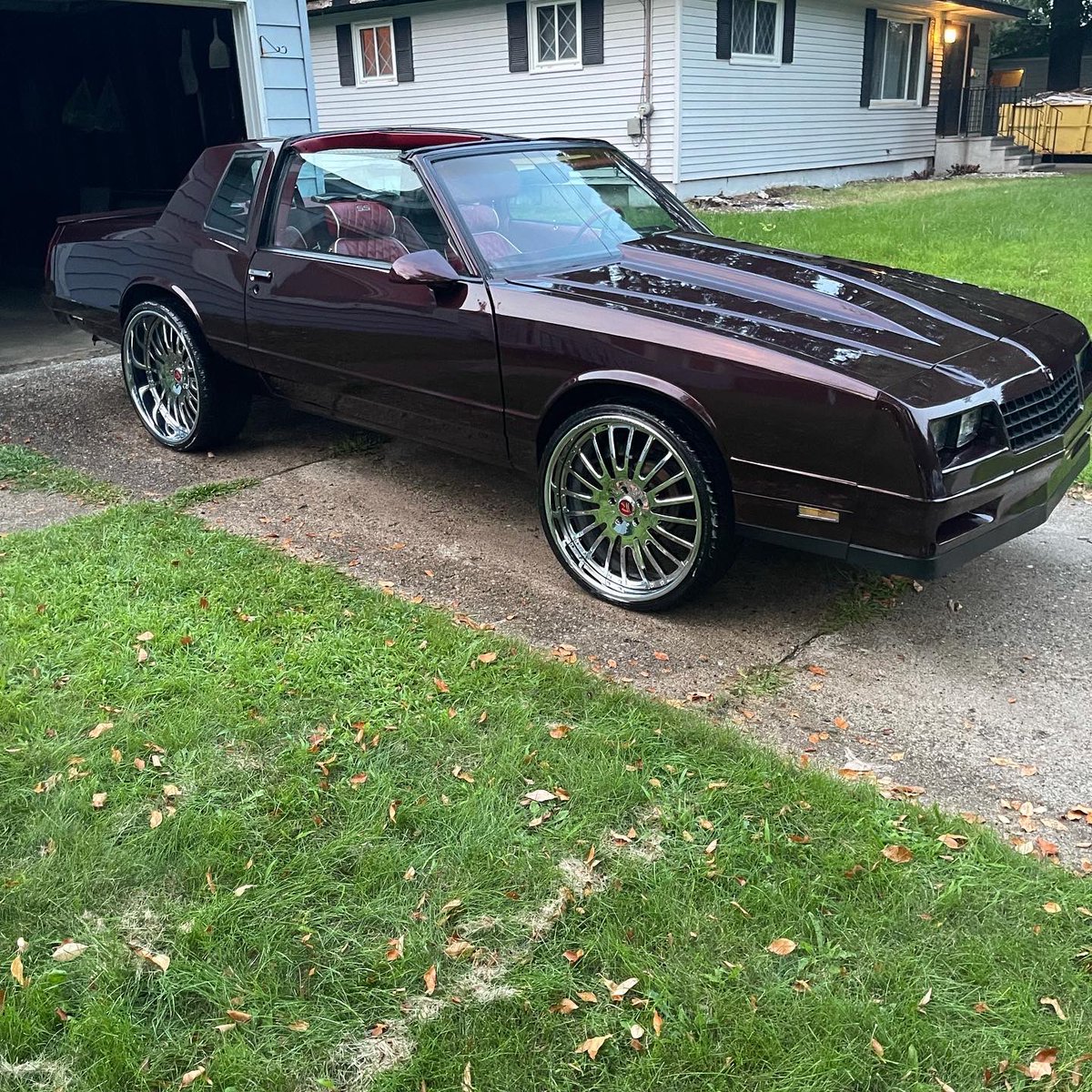 Cheeze_Da_Boss's tweet photo. When they counted me out i made em count me in AGAIN #88 SS MONTE CARLO T-TOPS ON 24 inch ruccis offsett πππ₯Άπ₯π°#ANOTHER 1 βDj KHALID VOICE πβπ― #WORKHARDPLAYHARDER #CHEEZEDABOSS π£ https://t.co/v1xaDDpVpG