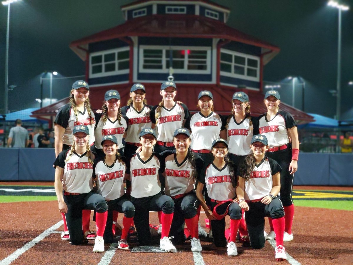 FirecrackersBB's tweet photo. Elite 8 baby! A patient approach at the plate &amp; terrific pitching did the trick today to take 2 out of 3 from a great team.

Get some sleep, girls!

1st game Thurs 10:15am ET vs @TexasGlory 14u Naudin
Space Coast Stadium

Watch: https://t.co/kMFm6tc8MX or https://t.co/hyiPSta2Ua https://t.co/1u4G4zb52M