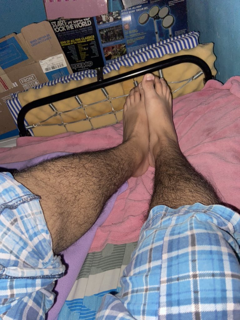 Quien más es amante de los pies 😍👣🤤 #RetweetForMore #FeetFetish