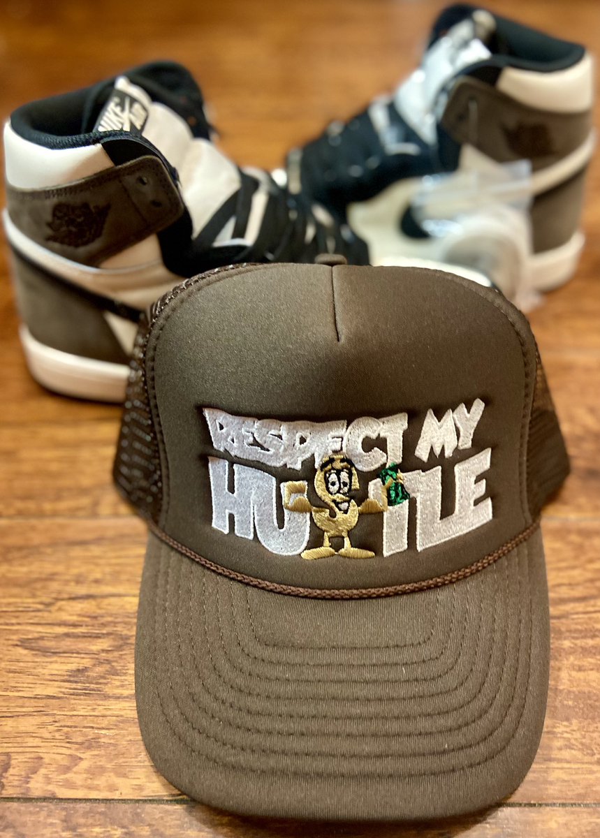 CMoneiiMusic's tweet photo. We had to bring you the #Remix‼️ NEW Addition to the #TruckerHats collection “They ain’t gotta like it, but they will #RespectMyHustle🤑™️ #MoneiiIzTheMotive™️   #Fashion #TruckerHats #AlwaysOnPoint #SimpleNotFlashy #WeFromTEXAS #Entrepreneur #ClothingLine 💯💯💯💪🏾 #explorepage https://t.co/ceThAUsJ0H