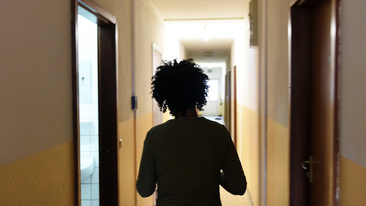 virgule_lu's tweet photo. La crise du #logement impacte en premier lieu les plus faibles, bénéficiaires de protection internationale et résidents vivant des aides sociales. Un phénomène qui s'aggrave
https://t.co/99Dg0Nk9sS
cc @MFA_Lu @CorinneCahen @gouv_lu https://t.co/K1uvCkQFaz