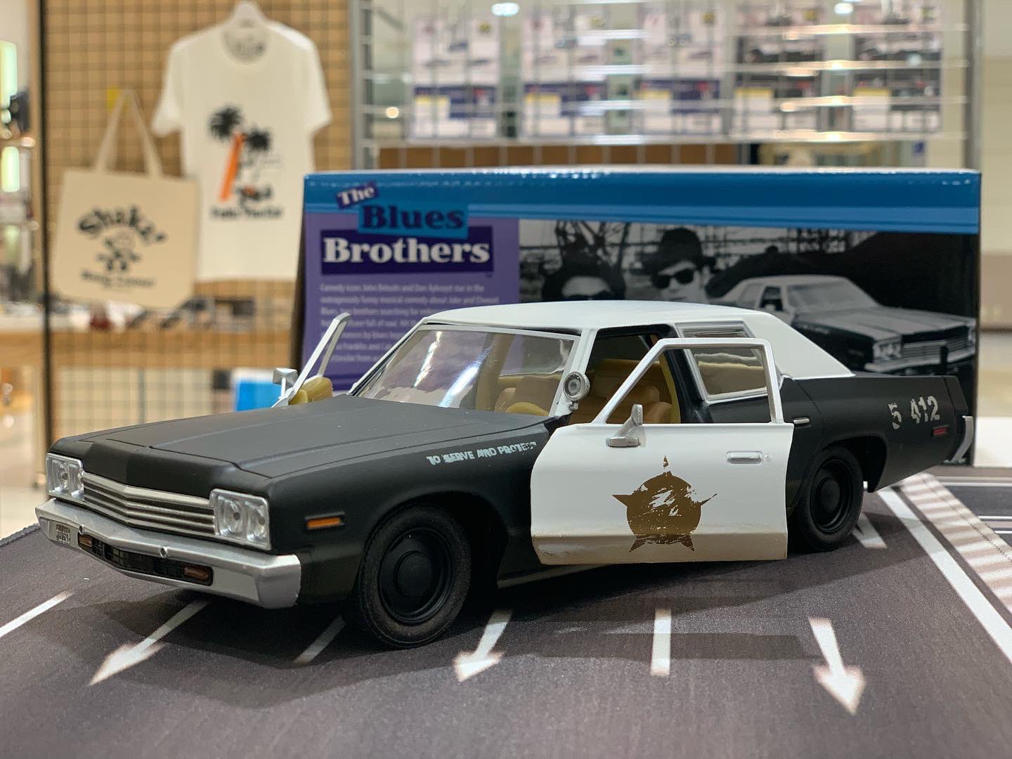 映画ミニカーセット ブルース・ブラザーズ 他 楽天市場】ミニカー 1/18 映画「ブルースブラザーズ」パトカー