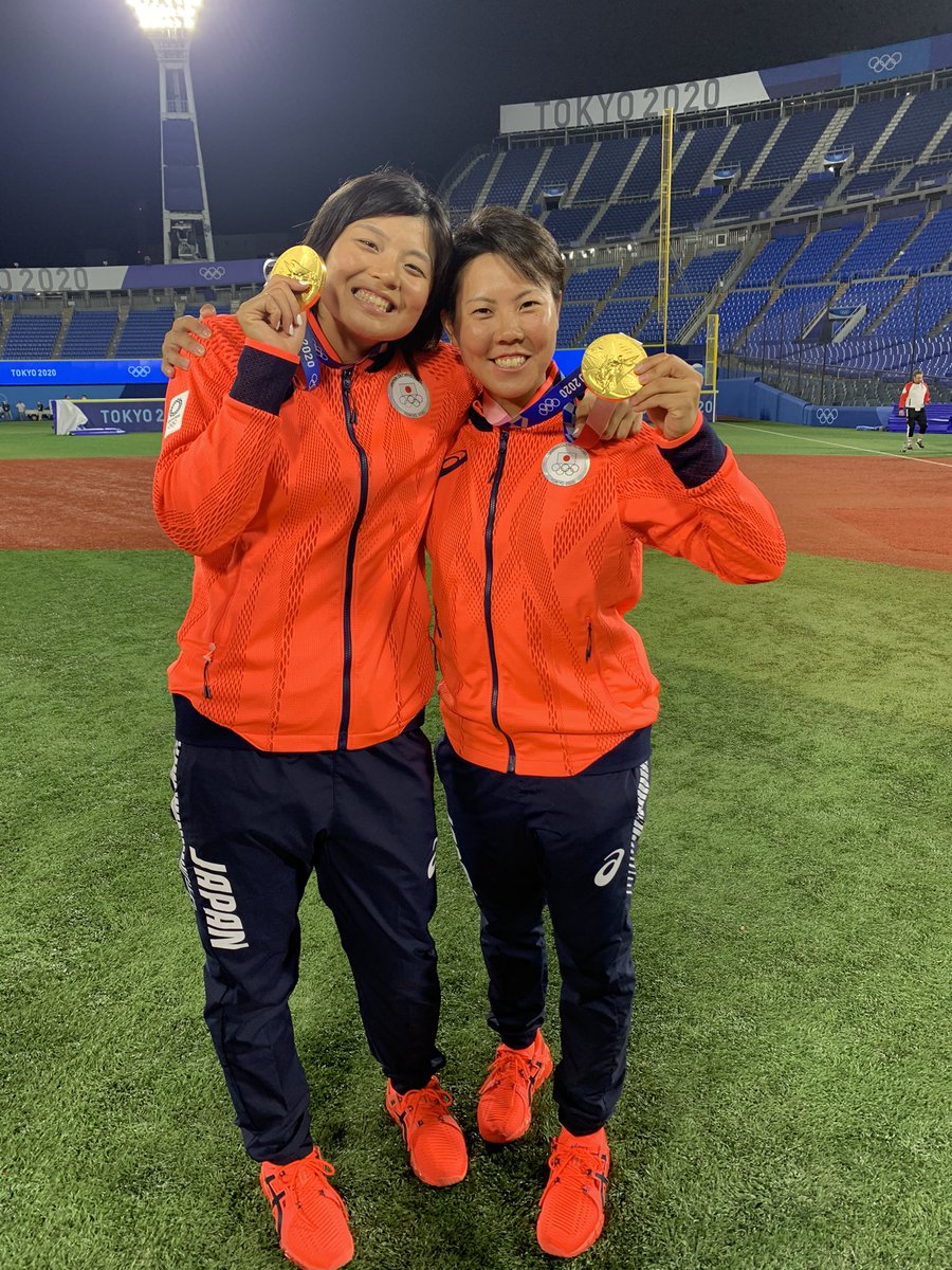 05_bic's tweet photo. 沢山の応援ありがとうございました!!!!!
幼い頃からの夢の舞台、オリンピック☆最高でした。
ソフトボールって面白い。そう感じて頂けたら嬉しいです。

2020.東京五輪    ソフトボール競技 https://t.co/ZW7jnNojAM