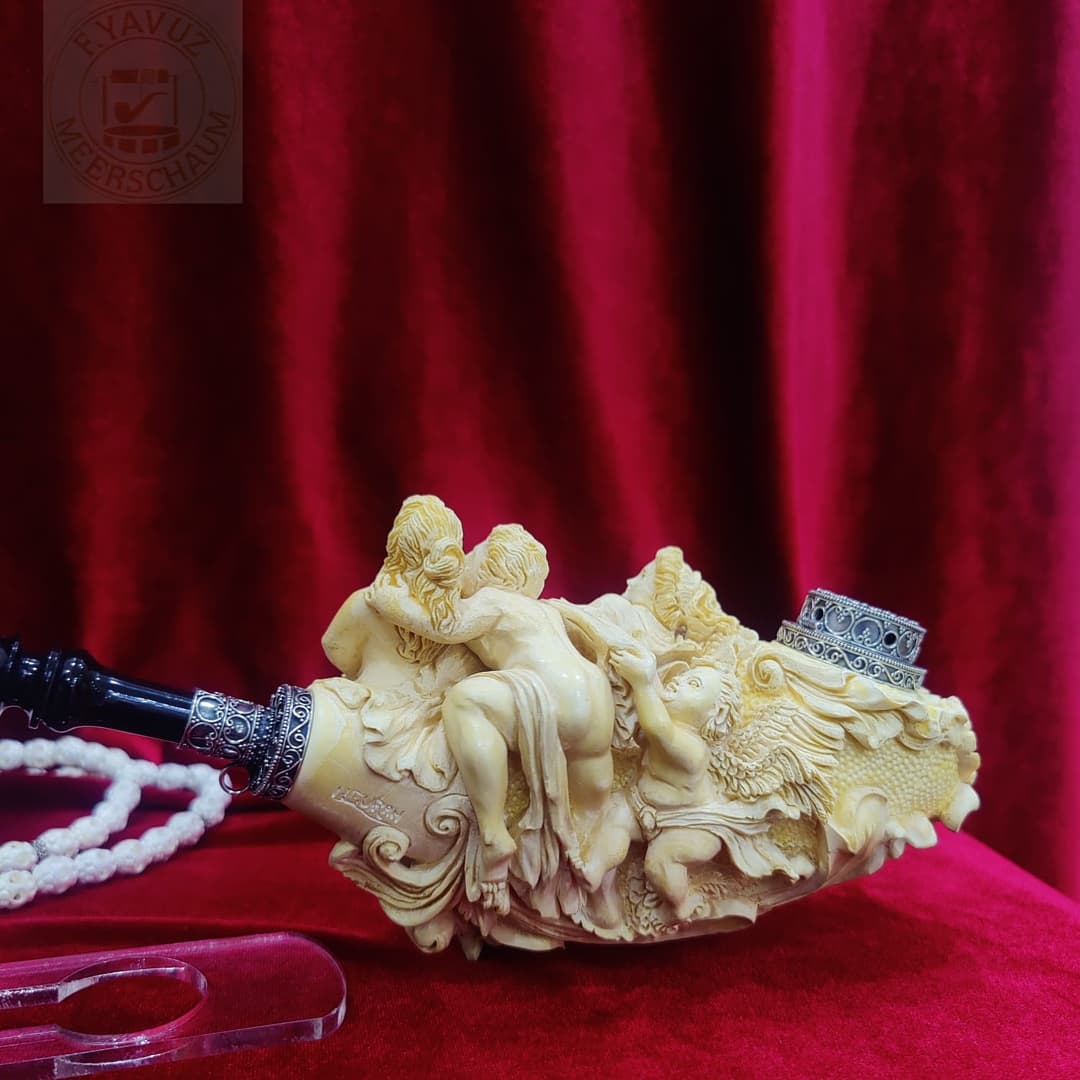 pandameerschaum's tweet photo. #meerschaum #pipessmoking #pipetobacco #tobaccocellar #pipet #handmade #meerschaumpipe #smookingpipes #smooking #pipeinstagram #tobaccopipecollector #pipeculture #pipeshop #pipesmokerofinstagram  #productshot #thispipelife #pipeclub #handmadepipes #world #china #usa #turkishpipe https://t.co/m5vbItYrOM