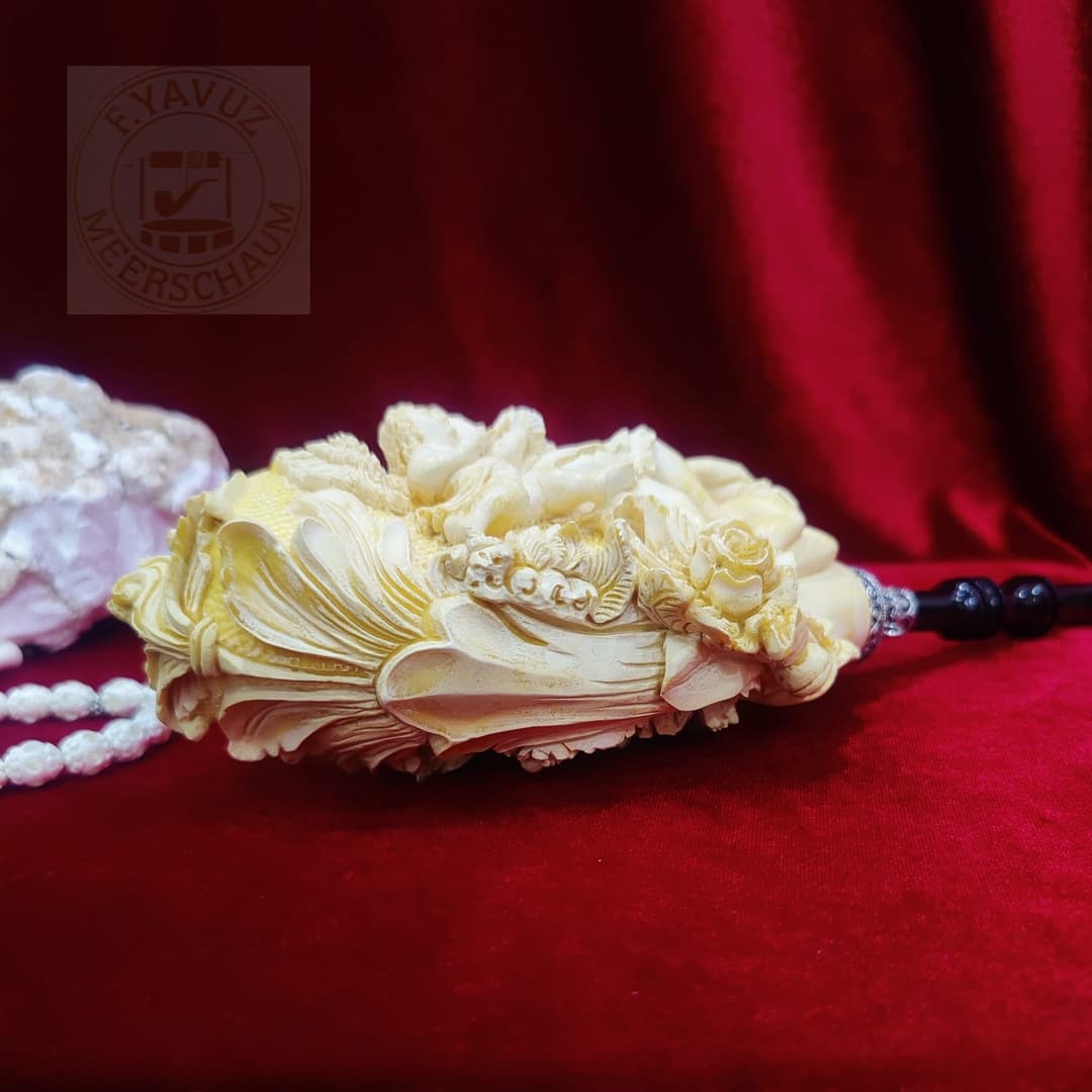 pandameerschaum's tweet photo. #meerschaum #pipessmoking #pipetobacco #tobaccocellar #pipet #handmade #meerschaumpipe #smookingpipes #smooking #pipeinstagram #tobaccopipecollector #pipeculture #pipeshop #pipesmokerofinstagram  #productshot #thispipelife #pipeclub #handmadepipes #world #china #usa #turkishpipe https://t.co/m5vbItYrOM