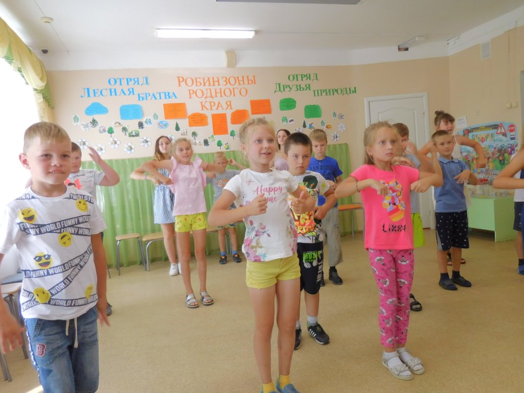 srcnes1's tweet image. #mspno В нашем лагере прошел интересный  и увлекательный день. Прошло торжественное открытие смены. Каждый отряд активно готовился. Ребята продемонстрировали свое вокальное и танцевальное мастерство. У всех ребят на протяжении дня было хорошее настроение!