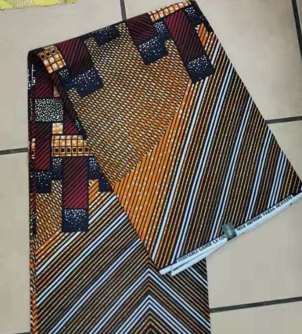 MweeneOlive's tweet photo. Take your pic R300 per 5.5m .
WhatsApp 0799167658 to order .
#africanprint #designer #traditionalwear #tailormade #ankara #vitenge https://t.co/yNTUABddu7