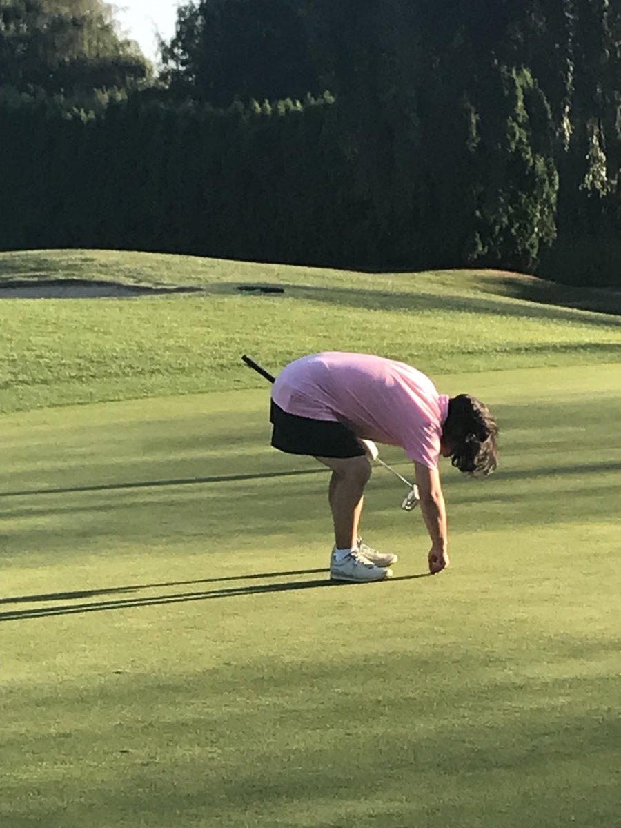 yuzk21's tweet photo. Out for 9 holes with @LynneNakashima @QuilchenaGolf and nightly routine of fixing #ballmarks 🤦♂️ https://t.co/p94fshLVFF