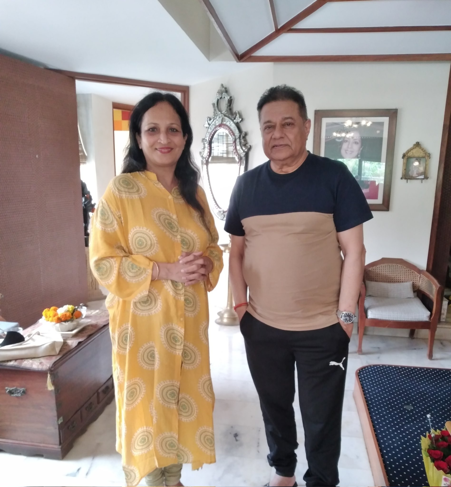 My film TOKEN\s Producer,  Padmashree Anup Jalota ji\s birthday today...
Happy wala birthday sir   