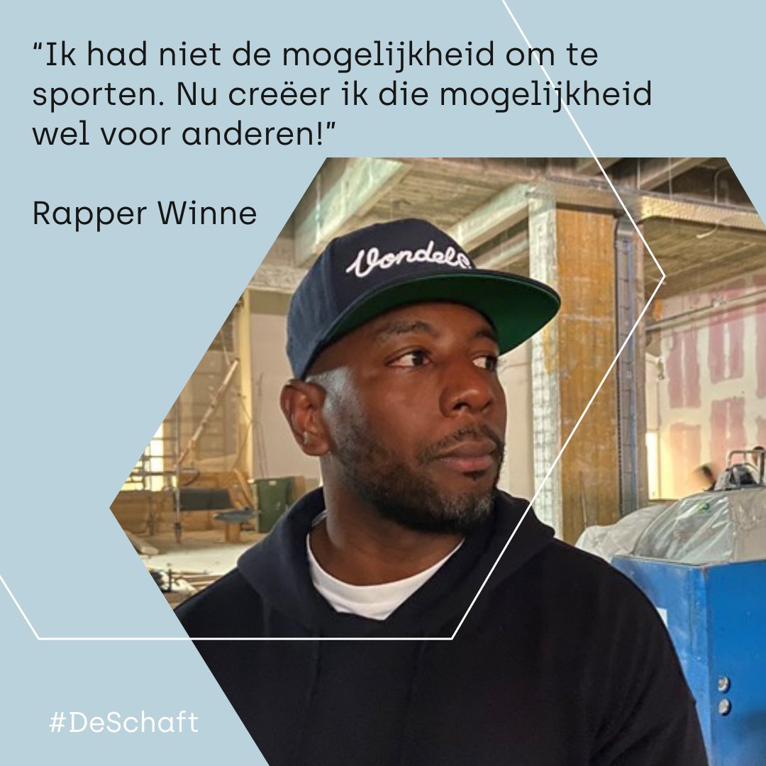 SKNBouw's tweet photo. Rapper Winne bouwt aan zijn droom met de nieuwe @Vondelgym in het Rotterdamse WTC. En @SKNBouw bouwt met hem mee! 

“Ik had niet de mogelijkheid om te sporten. Als kind is dat aan me voorbij gegaan. Nu creëer ik die mogelijkheid wel anderen!”

#DeSchaft #Bouwen #BouwenAanJeDroom https://t.co/kjZxsZsVnW