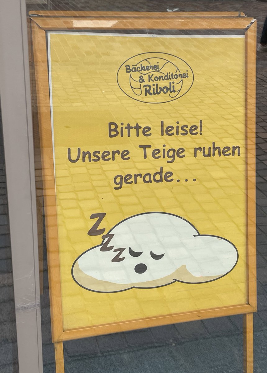 rillana64's tweet photo. #pssst ... oder wenn eine #Bäckerei in #Winti noch nicht offen hat!😊💛@WinterthurShop https://t.co/jnvHyNLd9k