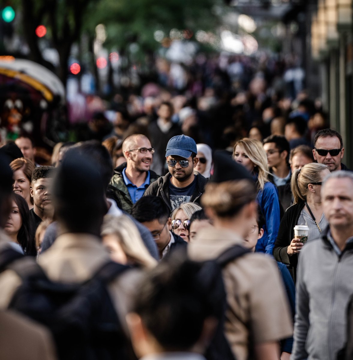 gesis_org's tweet photo. How does a #ethnic #identity develop in #adulthood? In her new article Débora Maehler investigated the effect of serveral factors on the development of a ethnic identity using data from the #GESISPanel: https://t.co/CBddw0u2gV https://t.co/HCi7SggEBV