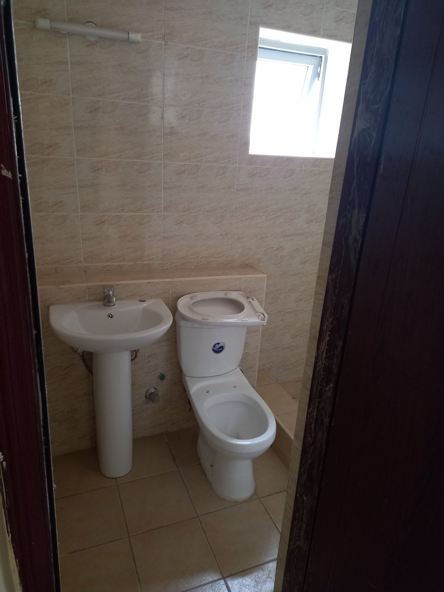 zubarealty's tweet photo. 2 bedrooms for rent 🏠
• Location: #lifecamp abuja
• House Condition: New house
• Price: ₦1.2m
#Feautres:
✓ in a well Secured Estate
✓ 2 toilets, etc https://t.co/gzQZbqKAN6