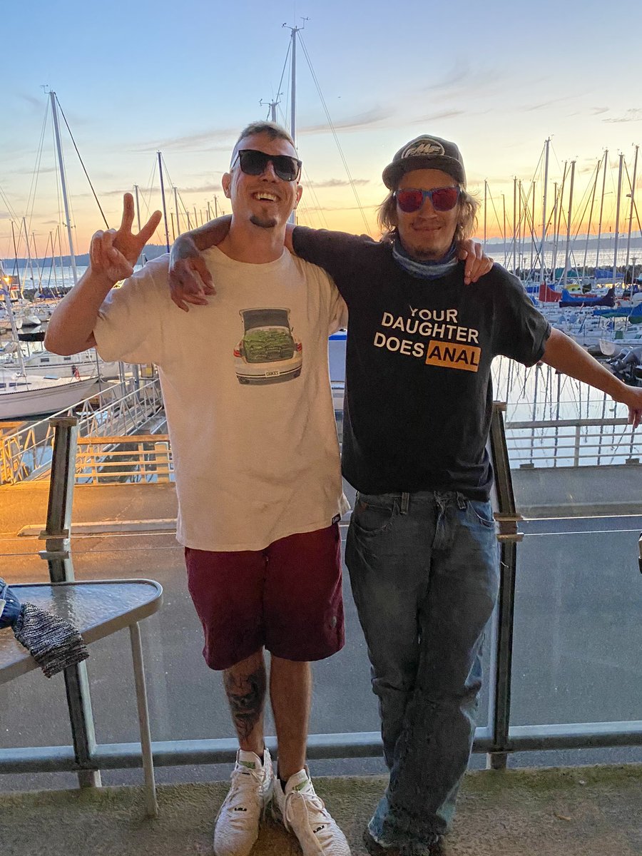 AlekPimentel's tweet photo. We fly foreign sniff drugs that arnt boring and walk through TSA with all the above 🥂 https://t.co/yGPjyJdA1Z