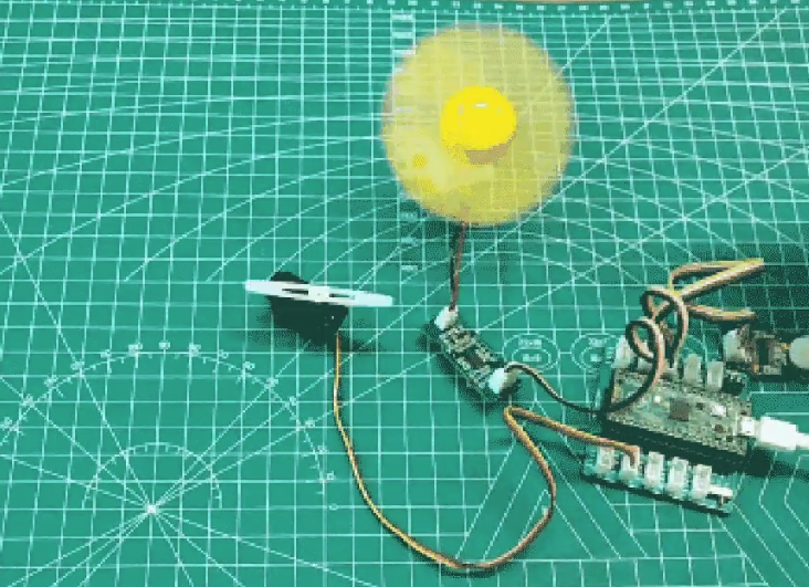 seeedstudio's tweet photo. #ProjectSpotlight Waving your hand to turn on a fan seems like magic. But today the mini-project that we shared Infrared Sensing Automatic Fan could be a dream come true. 
📖Get tutorial and code on https://t.co/5o2ABfC83g: https://t.co/dEZjV0s24J #RaspberryPi #gesturecontrol https://t.co/4sftmroKug