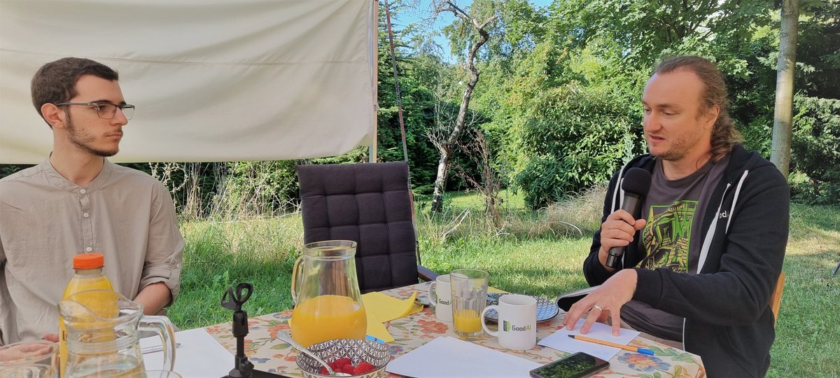 GoodAIdev's tweet image. Day 4 of the Badger Seminar is underway! Today we are discussing “Manual Badger” vs “Automatic Badger” approach, learn more about the approaches in our Research Roadmap: goodai.com/goodai-researc…