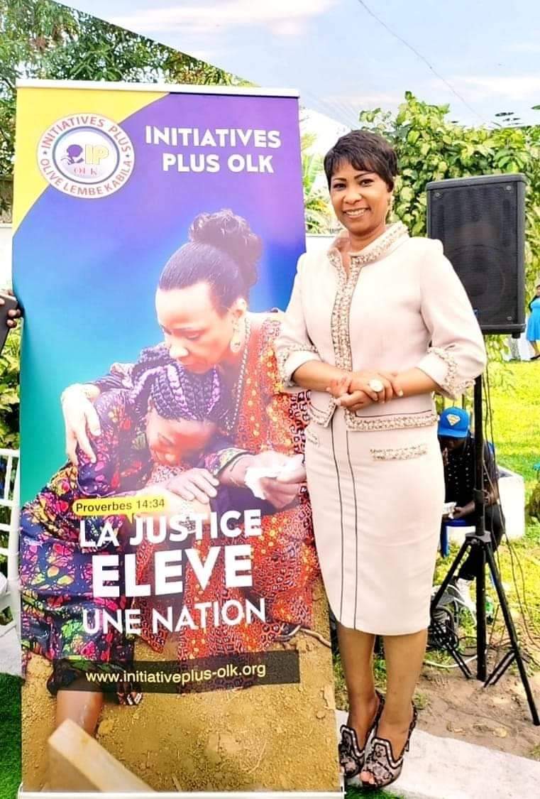 MaitreMamba's tweet photo. #Olive_Lembe vient de sceller le sort de l'avenir de son mari @drcJosephKabila en demandant que justice soit faite pour les vulnérables à travers sa fondation @InitiativeOlk.
Merci maman #Olive_Lembe bientôt la citation du Pasteur #Pascal_Mukuna sera examiné par le PG près CC https://t.co/7huaSXUYTn