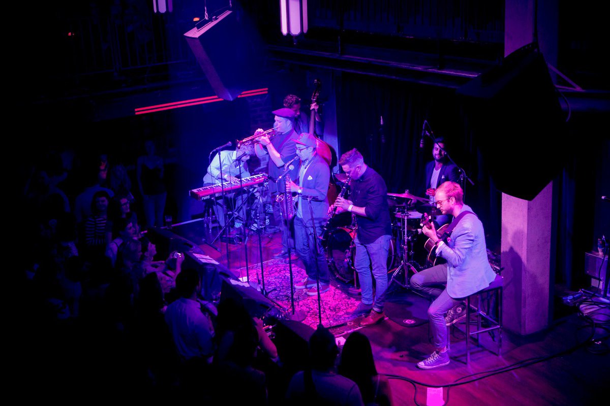 KansasSmittys's tweet image. It was almost exactly 5yrs ago that we last played @TheJazzCafe 🤯they had only just relaunched then.. how time flies.. shouts to @Pedro2Segundo @AdrianCoxMusic &amp;amp; Daves snazzy jacket (RIP)