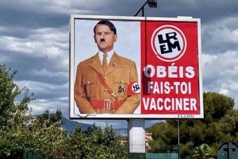 _Artemis_ia's tweet photo. Je me permets de RT un soutien de Macron. C'est presque touchant de naïveté.
Il y a encore des gens qui gobent tout cru la propagande de BFM : le Président tient bon face aux minorités haineuses https://t.co/hCnAZYuDE1