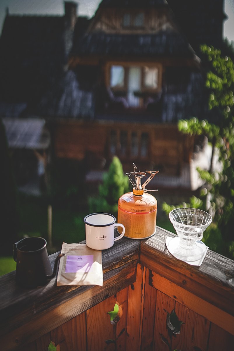monkocoffee's tweet photo. Otwierasz strunową saszetkę i już czuć aromat...
#monkocoffee #specialtycoffee #kawa #Coffee #wroclaw #domowybarista #barista #kawiarnia #saszetki https://t.co/eI8DvHAx8h