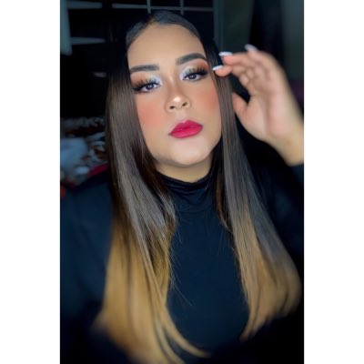 Deliia_m's tweet photo. #NuevaFotoDePerfil https://t.co/54NXlHCBMX