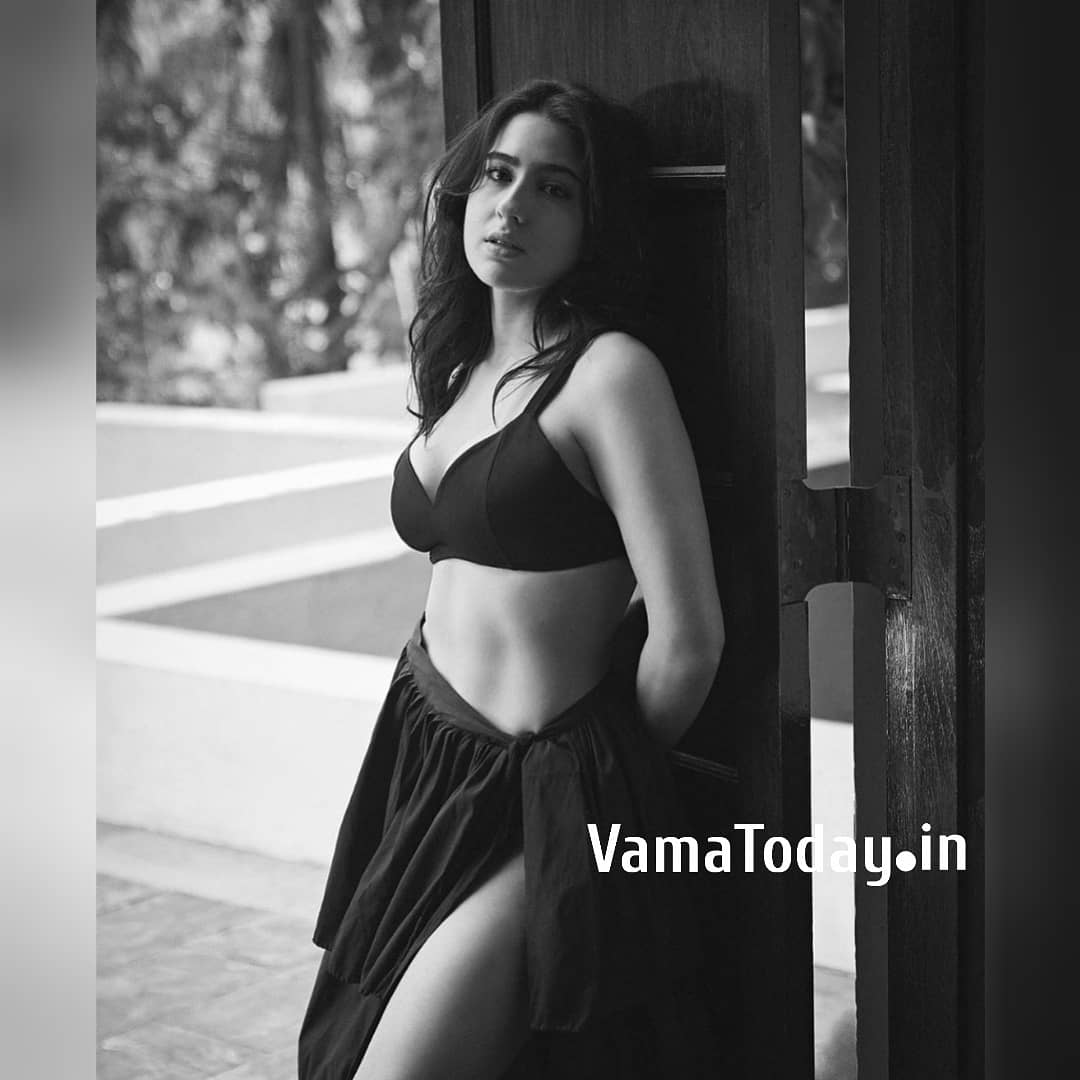 vamatoday's tweet photo. Black will always be in vogue.
@SaraAliKhan
📸: @RohanShrestha
. 
. 
. 
#VamaToday #blackoutfit #saraalikhanpataudi #blackbeauty #beautifuloutfits #saraalikhanfc #saraians #saraalikhan95 #saraalikhanhot #saralikhanpataudi95 https://t.co/72jJG8eCli