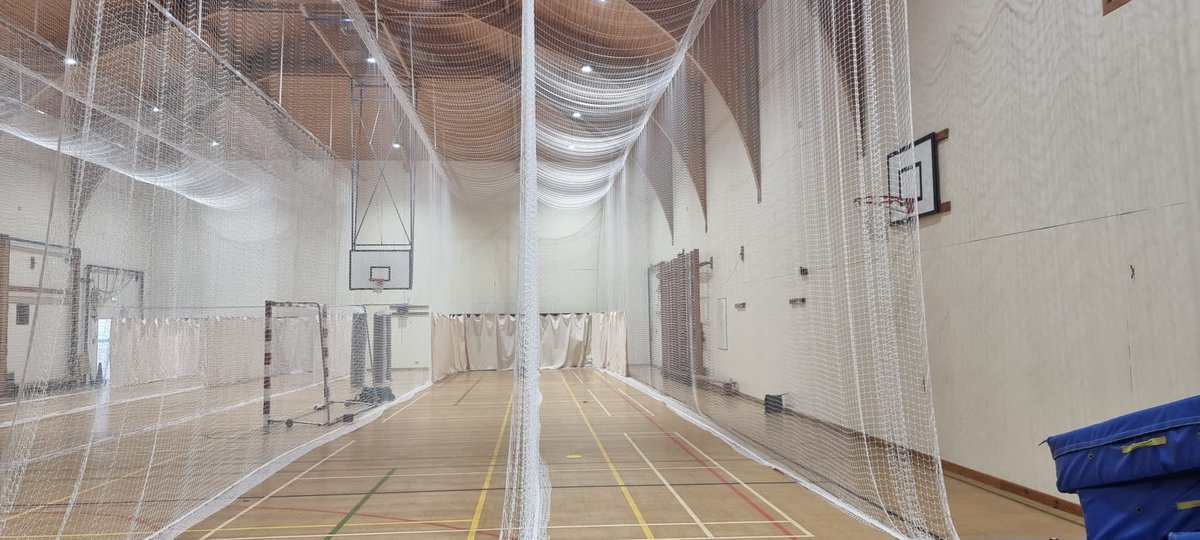 DurantSports_'s tweet image. 🏏 INDOOR INSTALLATIONS 2.0 🏏

Our latest indoor sneak peek: this 🔥 project @OneFarringtons - get in touch if you want to elevate your indoor facilities over the summer holidays!

bit.ly/DurantIndoorNe… for more info!

#DurantCricket #WeInstall #Cricket #CricketNets #CricketUK