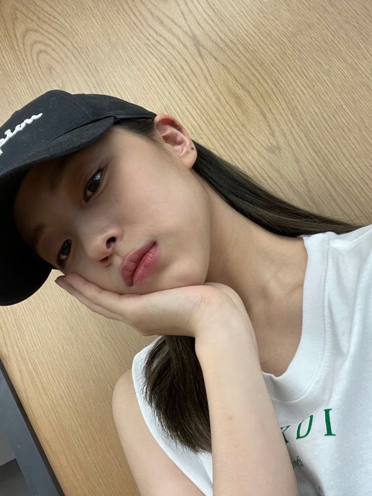 everydayryu's tweet photo. this ryujin 😫 https://t.co/3Z5U7yLMUP
