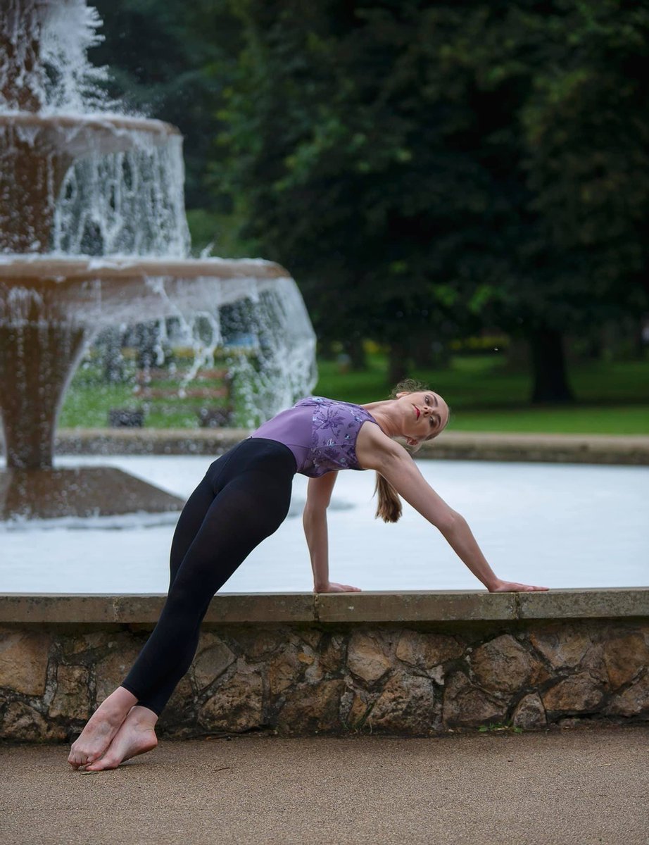 NorthLindsey's tweet photo. Gorgeous photos taken in Central Park of our talented Dance student Neve! https://t.co/ocmeKuNCzR