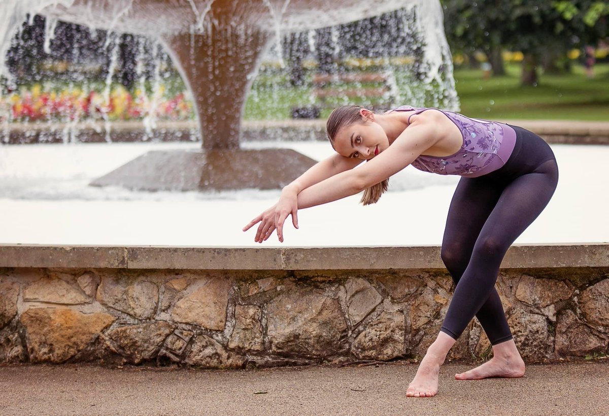 NorthLindsey's tweet photo. Gorgeous photos taken in Central Park of our talented Dance student Neve! https://t.co/ocmeKuNCzR