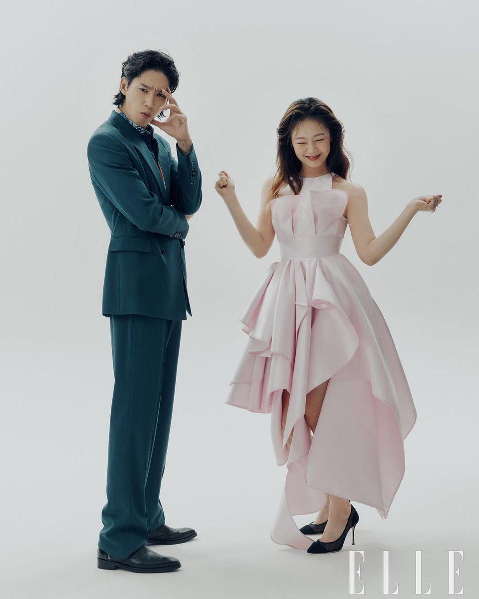 #전소민 #박성훈 #jeonsomin #ParkSungHoon 3년 전 여름, 드라마 스페셜 #나의흑역사오답노트 로 처음 만난 #전소민 과 #박성훈 💃🏻🕺🏻 두 '찐친'과...