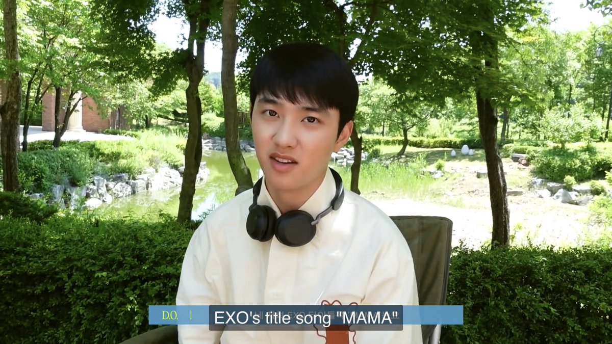dohempathy's tweet photo. No puedo creer que el staff le pidiera a Kyungsoo que presentará el título de su canción y él comenzó a presentar EXO 'MAMA' como lo hizo en inkigayo hace 9 años. Kyungsoo el miembro más divertido no hay dudas https://t.co/bRLr4Ef6D0