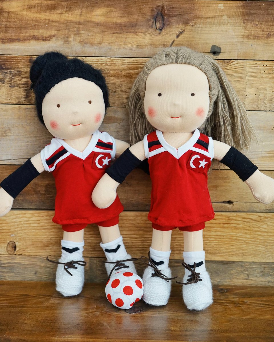 2020 Tokyo Olimpiyat Oyunları'nda ülkemizi temsil eden A Milli Kadın Voleybol Takımımıza ve tüm sporcularımıza başarılar dileriz! 🇹🇷💫

#OlimpiyatOyunları #FileninSultanları #EbrarKarakurt #simgeaköz #cansuözbay #handebaladın #nazaydemirakyol