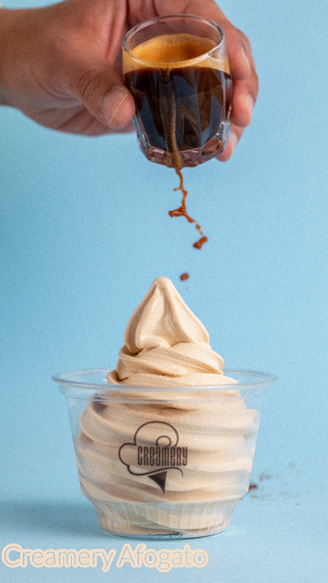 creamery_sa's tweet photo. #كريمري أفوقاتو، لعشّاق الاسبريسو اللي ودهم بالايسكريم، هذا الحل. 

متوفّر في جميع فروع كريمري بالدمام والرياض. https://t.co/JzDCkVW0fA