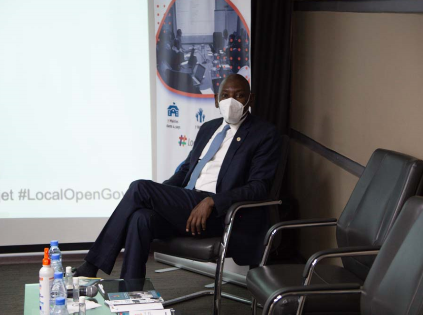 AFRICTIVISTES's tweet photo. "La réponse d’#AfricTivistes à ces défis majeurs qui interpellent les autorités locales est salutaire et mériterait d’être reconnue"

Extrait 2 de @mabinguengom1, Directeur Régional de @UNFPA_WCARO qui a prononcé le mot d'intro du séminaire de lancement officiel de #OpenGovLab https://t.co/LyVM2taChj