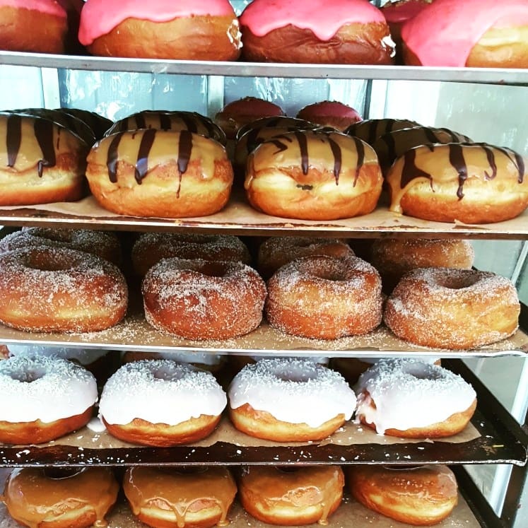 HiddenTraxApp's tweet photo. TREAT YO SELF to some weekend donuts, with Hidden Trax and @kilteddonut! Use our discount code on your online orders and get 15% off! Just add HIDDEN15 at the checkout.

Our latest podcast with Lena from Kilted Donut is available to listen now - link in bio! 🥳 https://t.co/mioFSUe4yn