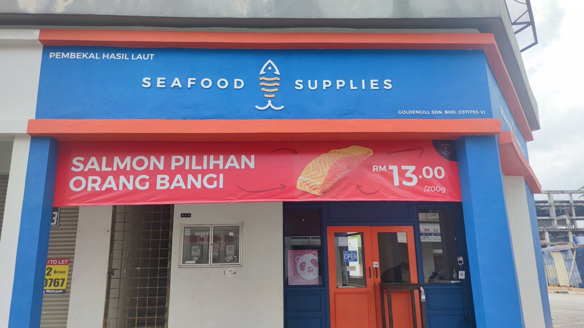 ImanDanialHakim's tweet photo. Pasar ikan pun hipster ya kat Bangi ni 😂

Terima kasih Bang Ikan, tak sangka dapat mesej tu, dari nak cuba-cuba terus rasa nak jadi pelanggan setia. https://t.co/N4qe3sGfYv