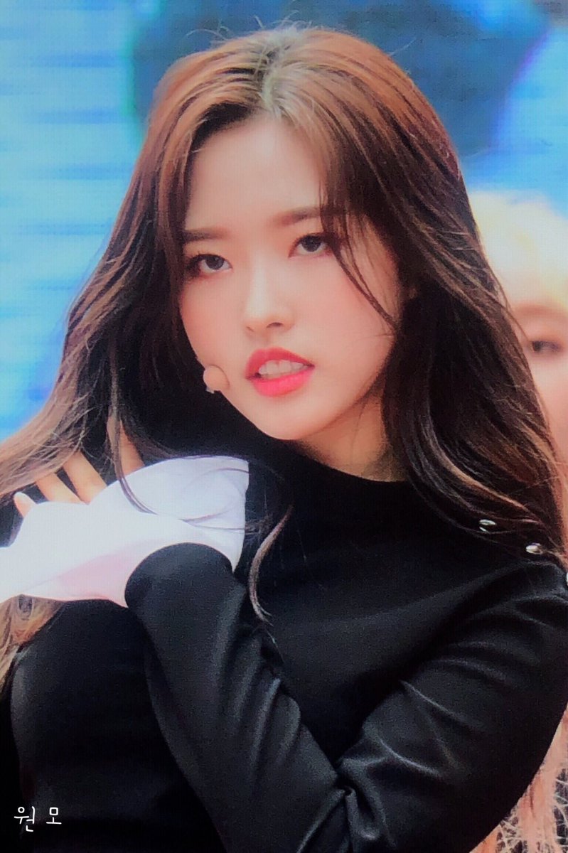 olivia hye pics (@picshyeju) on Twitter photo 