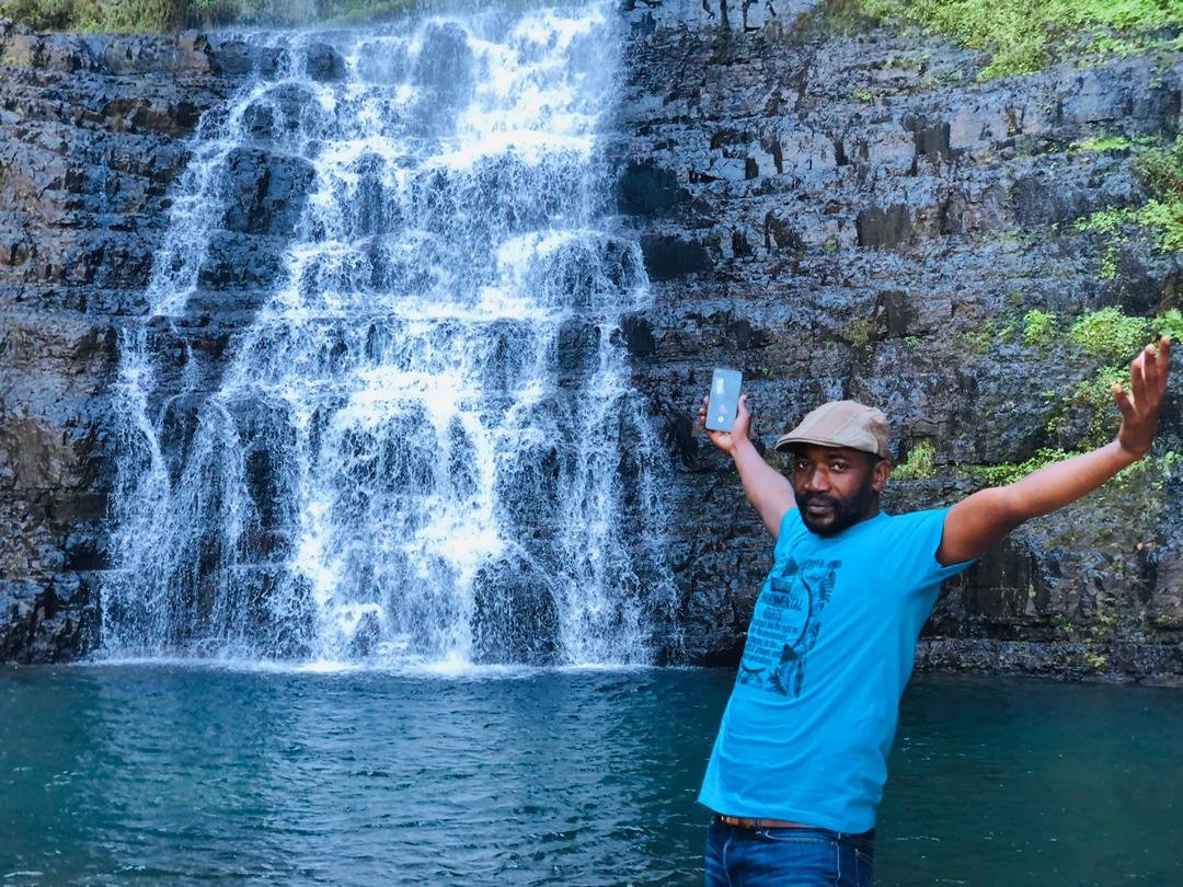 kubatana's tweet image. We had to stop and take in how beautiful Zimbabwe is in these images, this is why we need to #SaveOurEnvironment. 

Thanks to @Legal4ASM for this beautiful backdrop for #Section73
#KnowYourConstitution
@greengovzw1 @GreenInstitute2 @ZELA_Infor @dtnyarota