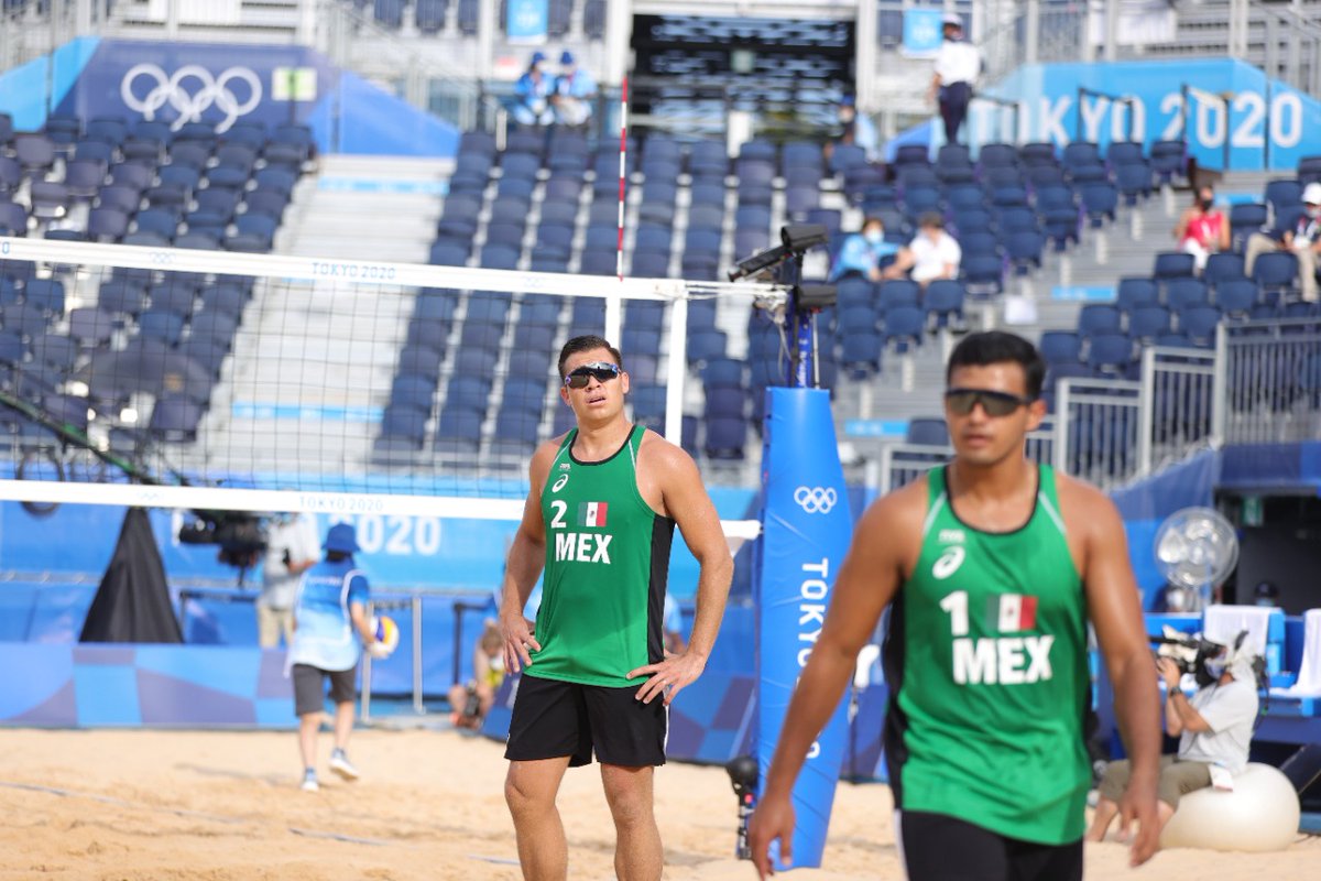 COM_Mexico's tweet photo. México da pelea a República Checa, séptima potencia mundial del voleibol de playa en los #JuegosOlimpicos2021  #Tokyo2020 
Lee más 👉  https://t.co/LPMB6ZotAn https://t.co/JePWL2URYu