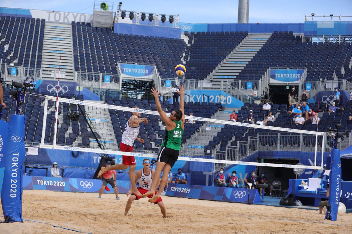 COM_Mexico's tweet photo. México da pelea a República Checa, séptima potencia mundial del voleibol de playa en los #JuegosOlimpicos2021  #Tokyo2020 
Lee más 👉  https://t.co/LPMB6ZotAn https://t.co/JePWL2URYu
