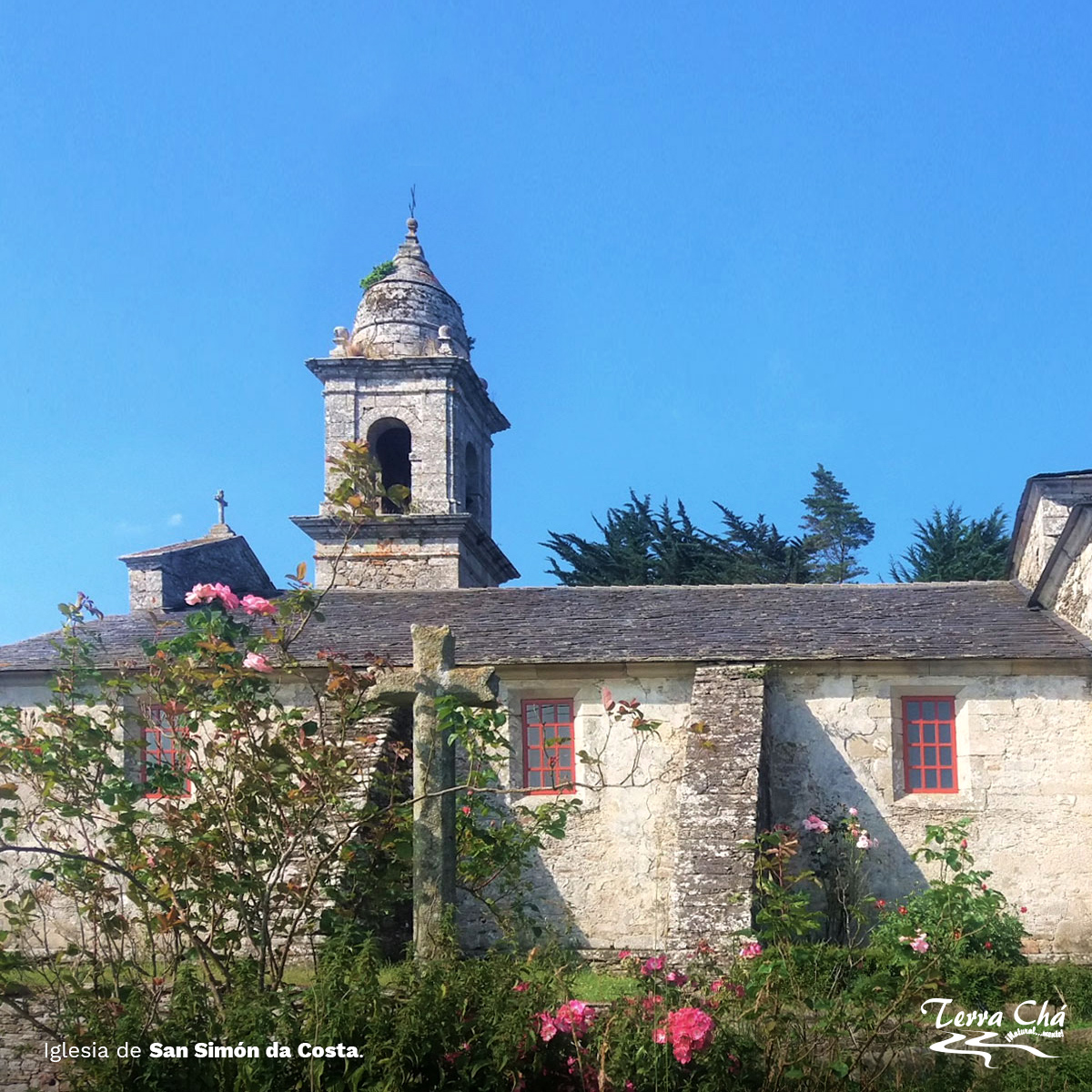 gdrterracha's tweet photo. Iglesia de San Simón da Costa, en #Vilalba. O templo coñecido como “a catedral da #TerraChá” polas súas dimensións. Sito no lugar do #Valado, a igrexa foi construida entre os anos 1802 e 1804 en substitución do antigo santuario que había no mesmo lugar.
https://t.co/hkat4CLqCv https://t.co/pkpv9VKmgB