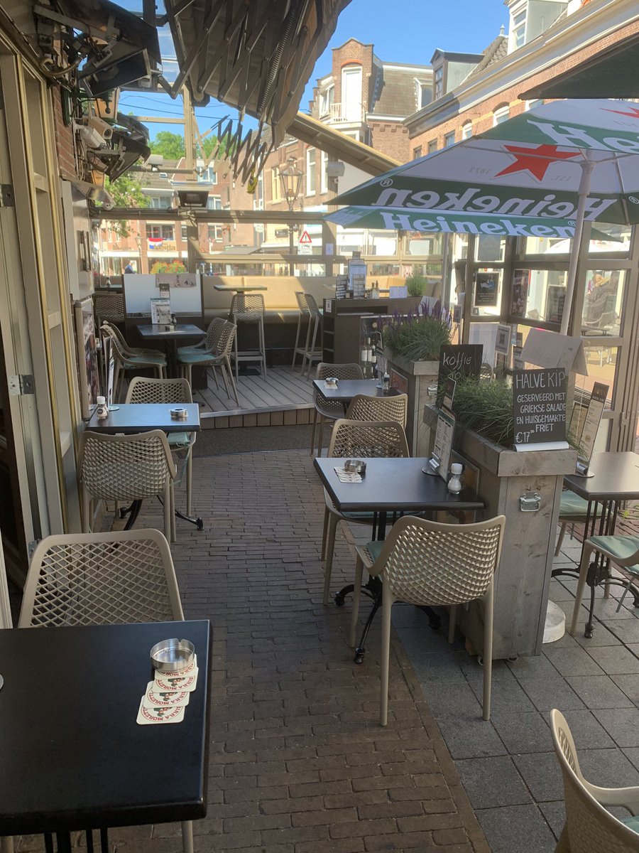 tonsmuziekcafe's tweet photo. We zijn weer klaar om je te ontvangen 😀 koffie, taart, lunch, borrel en diner 🍽 
Donderdag : onbeperkt Spare Ribs.
Maar er zijn ook heerlijke Zeeuwse mosselen op klassieke of Spaanse wijze geserveerd . Reserveren/ bestellen:
0703903508 of via de site https://t.co/uJvBeK8E09 https://t.co/xZ8Xc8NMwJ